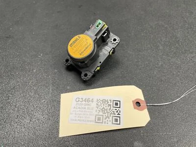 A/C Heater Flap Door Actuator 2020 GMC Acadia 84018409 2017 2018 2019 2021 - Image 1 of 4