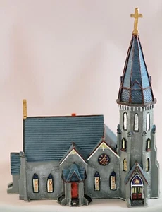 Dollhouse Miniature Resin House - St. Catherine' s Church - Picture 1 of 5