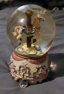 Vintage Carousel Horse Wind Up Music Box Snow Globe Wintery White Colorful - Picture 1 of 5