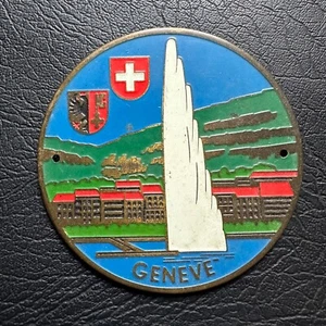 VINTAGE GENEVE SWITZERLAND ENAMEL & BRASS AUTOMOBILE CLUB CAR GRILLE BADGE - Picture 1 of 6