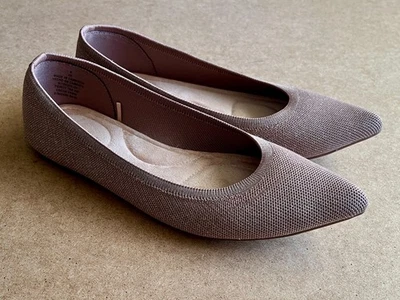 OLD NAVY Feminino Biqueira Pontiaguda Chinelo Sapatilhas de Balé Tecido Cacau Par de Malha Tamanho 8 - Imagem 1 de 2