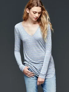 Camiseta con cortinas a rayas GAP, azul claro/gris a rayas, 100% viscosa, talla L, nueva con etiquetas - Imagen 1 de 9