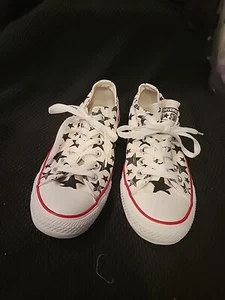 Converse Chuck Taylor All-Stars Women's 8 Men's 6 Red/White/Blue Star Low Tops - Picture 1 of 6