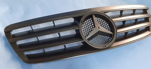 Rejilla delantera negra mate para Mercedes Benz W203 Clase C 2000-2007 sedán y vagón - Imagen 1 de 6