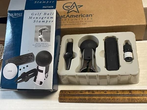 PELOTA DE GOLF PARK AVENUE MONOGRAMA ESTAMPADO SIN USAR, EN CAJA - Imagen 1 de 3