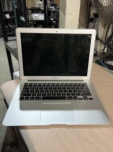 APPLE MACBOOK AIR 13.3" 2017 I5 5350U 1.80GHZ 4GB RAM MQD32LLA NO HD" - Foto 1 di 6
