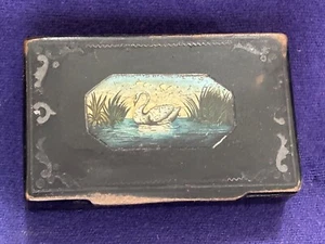 ANTIQUE FOLKART PAINTING SWAN POND LAQUER LAQUERWARE DECORATED SNUFF BOX 18th C - Picture 1 of 9
