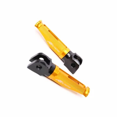 Clavijas delanteras Shinobi doradas para Ducati DIAVEL CARBON 11-13 14 15 16 17 18 Foto 1 de 4