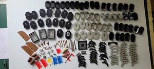 LEGO LOT over 200 Castle pieces w/window & corner walls, weapons, arches, doors - Picture 1 of 19