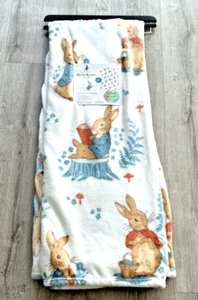 Manta Beatrix Potter Peter Rabbit Spring Garden de peluche 50x70 blanca - Imagen 1 de 6