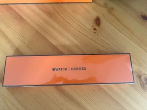 Apple Watch Hermès Noir Swift Leather Single Tour 44mm 45mm *BRAND NEW* - Picture 1 of 4