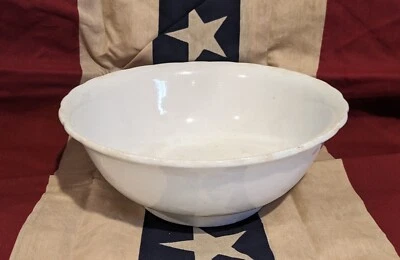 Prim Serving Bowl 1893-1938 Stoneware West End 9" White Liverpool OH Antique - Image 1 of 4