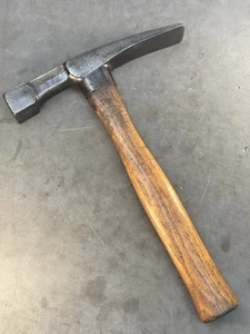 Vaughan Super Steel Stone Mason Brick Layer Masonry Hammer Solid 24 oz VTG - Picture 1 of 13