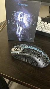 Finalmouse STARLIGHT-12 Phantom Gaming Maus, Medium - Bild 1 von 7