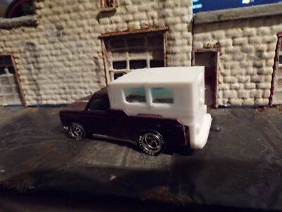 Cámper trasero Hot Wheels Backwoods Bomb Foto 1 de 2