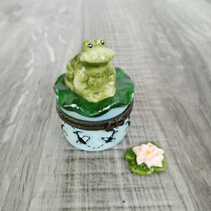 Porcelain Hinged Trinket Box Frog on Lily Pad - Picture 1 of 10
