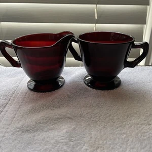 Vintage Anchor Hocking Royal Ruby Red Glass Set Sugar Bowl & Creamer - Picture 1 of 4