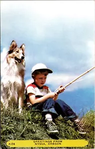 Postal de saludos de Nyssa Oregon niño pesca border collie - Imagen 1 de 2