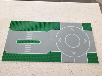Lego Town Vintage Baseplate 32 x 32 Stud baseplate Road Plates X 2 Green Grey - Image 1 of 4