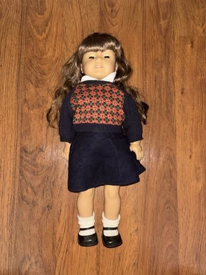 Pleasant Company Molly McIntire American Girl Doll 18" - Image 1 of 3