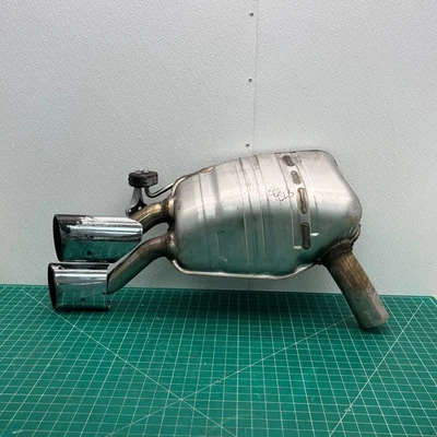 06-11 SILENCIADOR ESCAPE TRASERO DERECHO MERCEDES-BENZ W219 CLS55 CLS63 AMG OEM Foto 1 de 4