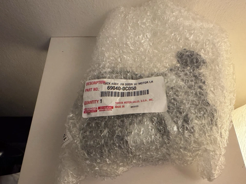 Conjunto de cerradura de puerta delantera con motor Toyota (Lexus GX460) 69040-0C050 Foto 1 de 1