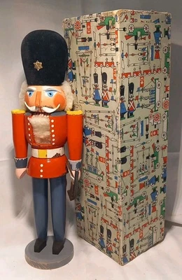 Alter Nussknacker "Wachsoldat" DDR Expertic VERO Erzgebirge Holz 41,0cm - Bild 1 von 4