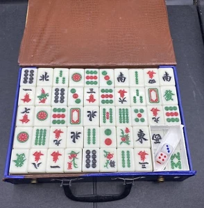 Vintage Chinese Mah Jong Traveling Game Set In Vinyl Carrying Case. LOOK! - Picture 1 of 8