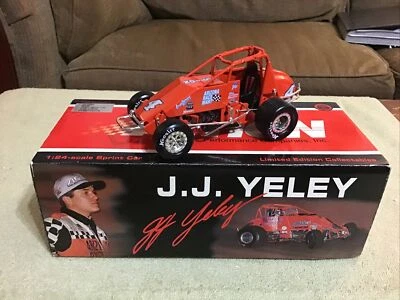 Action JJ YELEY #4 1997 Action Red Sprint Dirt Car 1/24 Diecast Nascar Foto 1 de 4