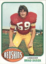 1976 Topps Football Card #31 Brad Dusek RC - NM