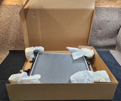 Para Jeep Commander Base 2006-2007 con motor V6 - Radiador Premium 3.7L 438174 Foto 1 de 4