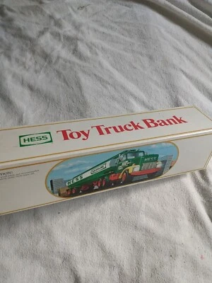 1984 Hess Truck Bank Fuel Oil Gasoline Tanker NEW Possibly Minor Damage? - Изображение 1 из 4