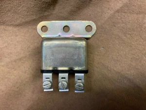 1949-1955 Ford, Thunderbird, Mercury NOS 6V horn relay wth terminal connections - Picture 1 of 2
