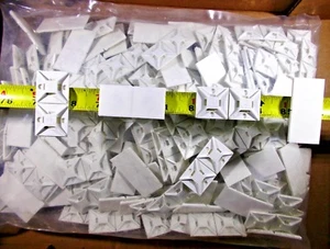 Nuevo Panduit ABM2S-AT-D Respaldo Adhesivo 4 Vías Montaje de Corbata de Cable, Lote de 50 Piezas - Imagen 1 de 7