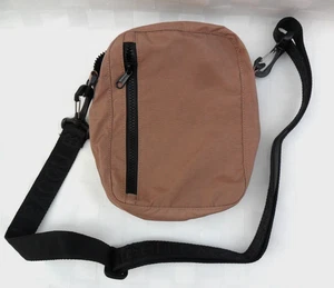 NEU BAGGU SPORT CROSSBODY BAG RECYCELTES NYLON BODY BAG COCOA - Bild 1 von 10