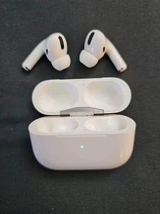 Apple Airpods Pro 2nd Generation - DEFECTIVE - NOT WORKING PROPERLY (READ) - Zdjęcie 1 z 6