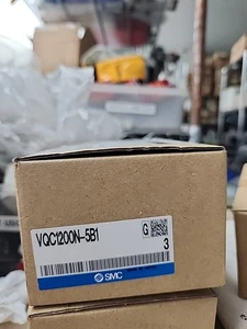 NUEVO LOTE DE 3 VÁLVULAS SOLENOIDE SMC VQC1200N-5B1 ENVÍO RÁPIDO  - Imagen 1 de 3