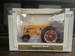 Minneapolis Moline U Gas Narrow Front Toy Tractor - Picture 1 of 3