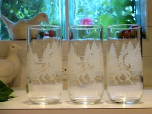 HORSE Sleigh RIDE Tall Glass TUMBLERS Winter SNOW Scene - Picture 1 of 7