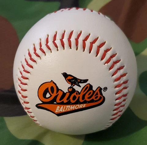 1993 BALTIMORE ORIOLES MLB BASEBALL ⚾️ VINTAGE Cover