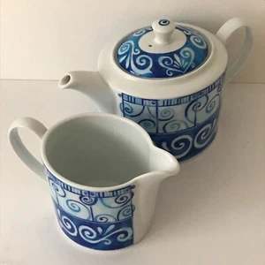 Essentials By Royal Worcester Teiera e brocca latte OCEANA ANNI '90 blu - Foto 1 di 5