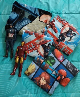 Marvel SUPERHEROES Full Size FLAT & Fitted Sheet FIGURES Curtains BLANKET ~ LOT - Image 1 of 4