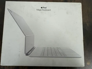 2025 Apple Magic Keyboard for iPad Air 13" (M3 & M2) - Sealed - Picture 1 of 3