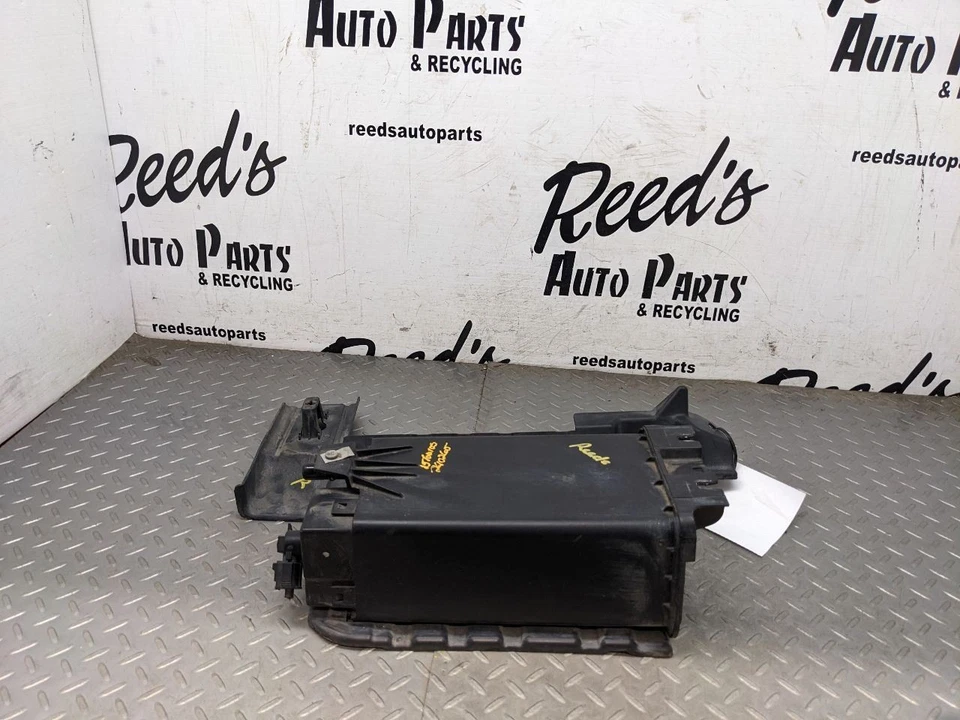 2008-2019 Ford Taurus Fuel Vapor Evaporator Emission Canister AG13-9D653 1176603 - Image 1 of 4