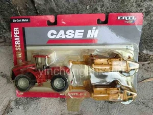 1/64th Case IH STX480 Tractor 4WD with Scrapers - Picture 1 of 3