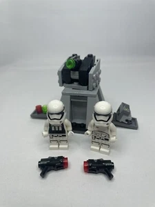 LEGO Star Wars 75132 PAQUETE DE BATALLA DE PRIMER ORDEN con minifiguras SW0667 SW0695 2016 - Imagen 1 de 7