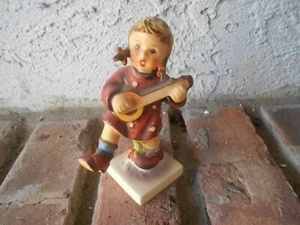 M.J.  Hummel Goebel Figurine #86 Happiness -Girl Holding A Banjo TMK-5 W Germany - Picture 1 of 1