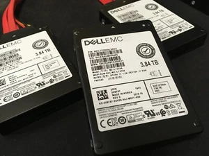 DELL EMC 3.84TB 2.5" 12Gb/s SAS SSD MZILT3T8HALSAD3 DP/N 0X8F87 *512 FORMAT - Afbeelding 1 van 7