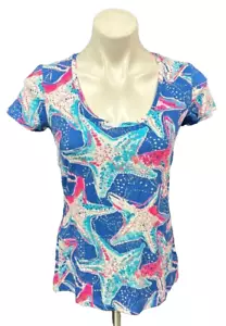 Camiseta Lilly Pulitzer Dori Estrella de Mar Indigo Estrella Golpeada Cuello Redondo Algodón Pima Talla S - Imagen 1 de 3