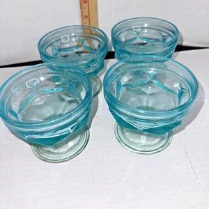 4 Fairfield Light Blue Low Sherbet Glasses Dessert Cups Collectible Glass - Picture 1 of 10